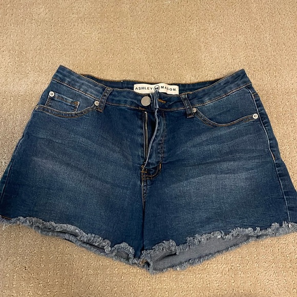 Jean shorts - Picture 1 of 1